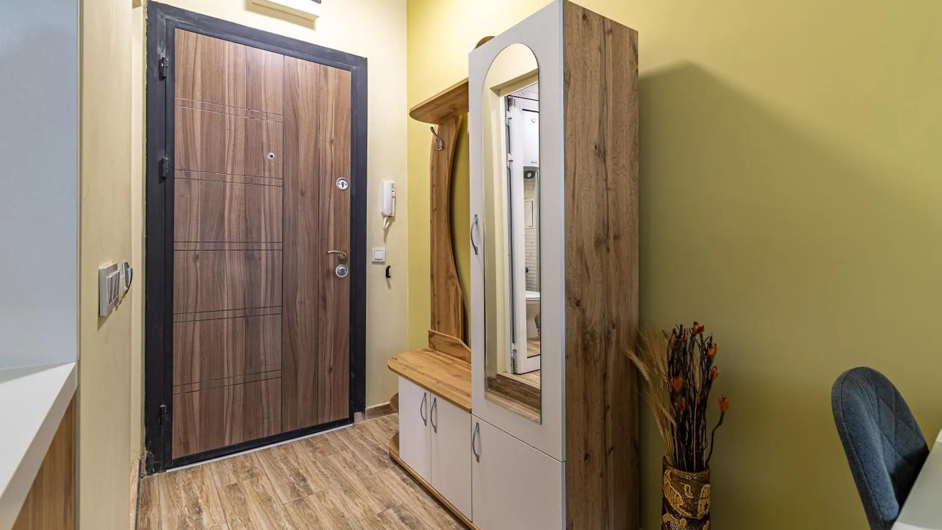Atanas Ishirkov Residence Studio Sofia