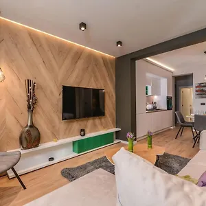Urban Eden - Lux & Style, 2-bedroom, 2-bathroom Sofia